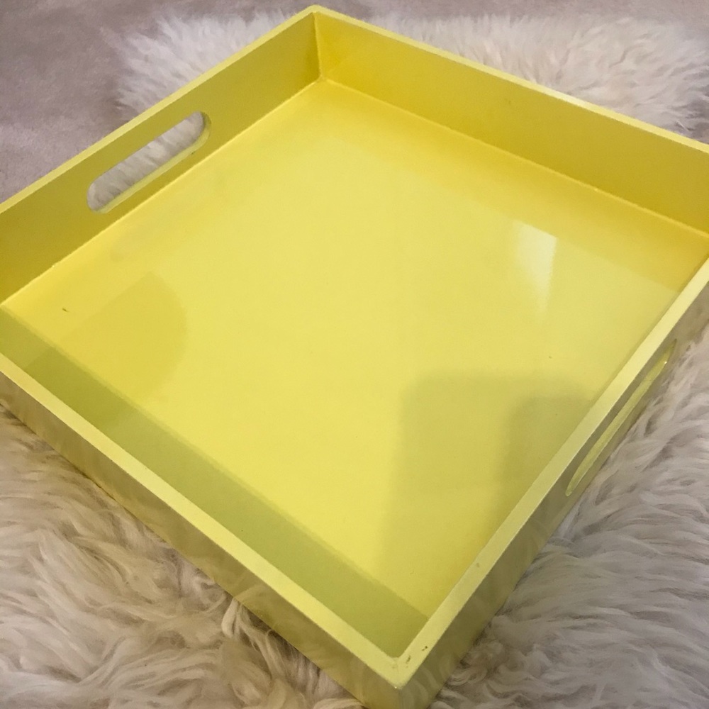 Yellow Tray
